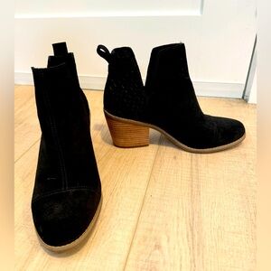 Toms Everly Cut Out Boot - Black Size 7 Women’s